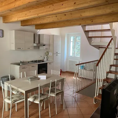Al Castello Apartment Dervio Exterior photo